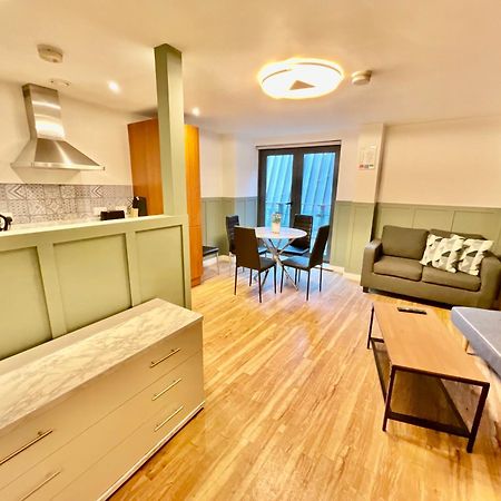 Two Bedrooms Flat - Manchester City Centre 외부 사진