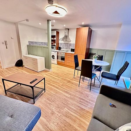 Two Bedrooms Flat - Manchester City Centre 외부 사진
